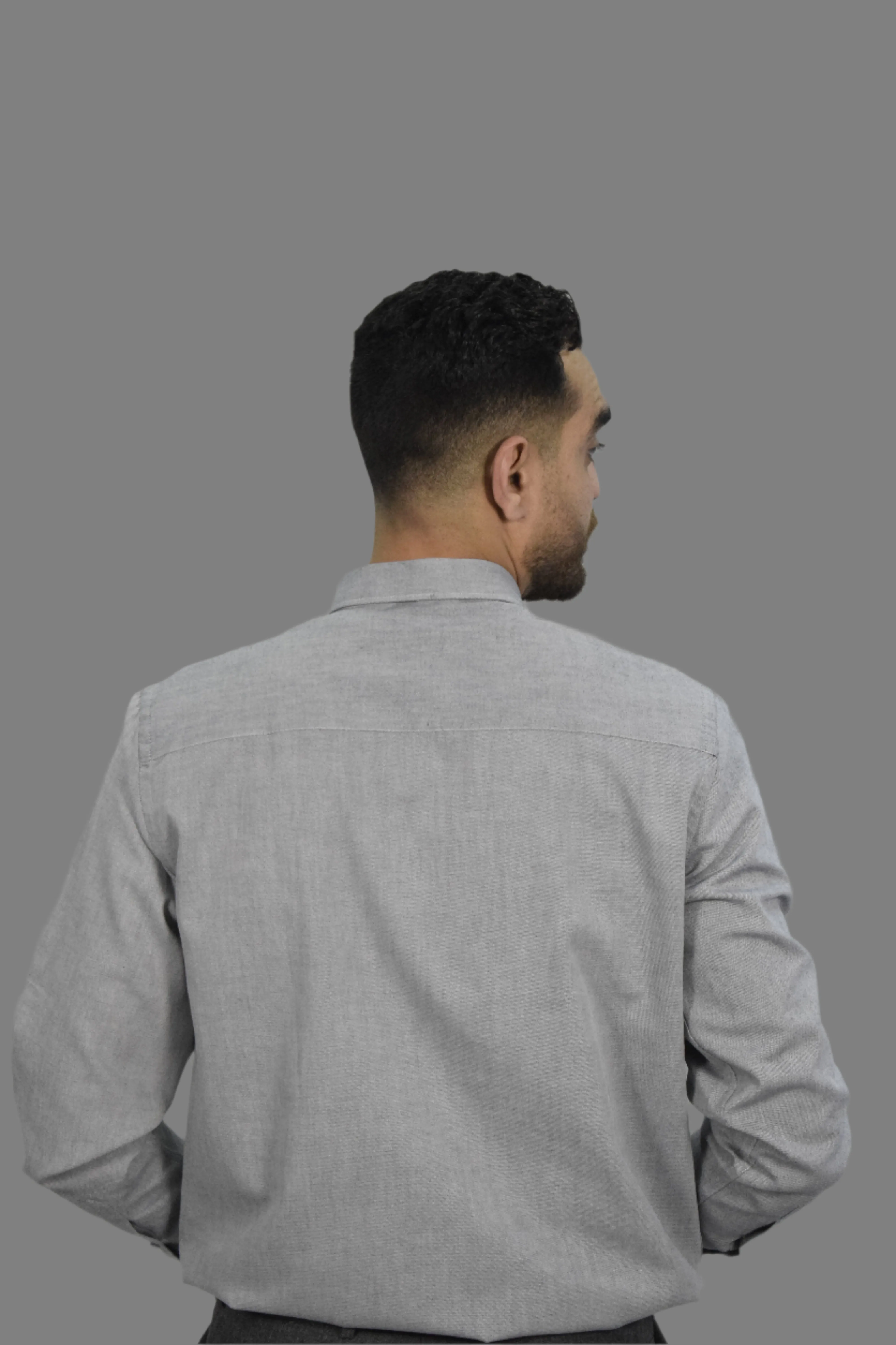 5G-enabled Client-focused service Basic shirt
