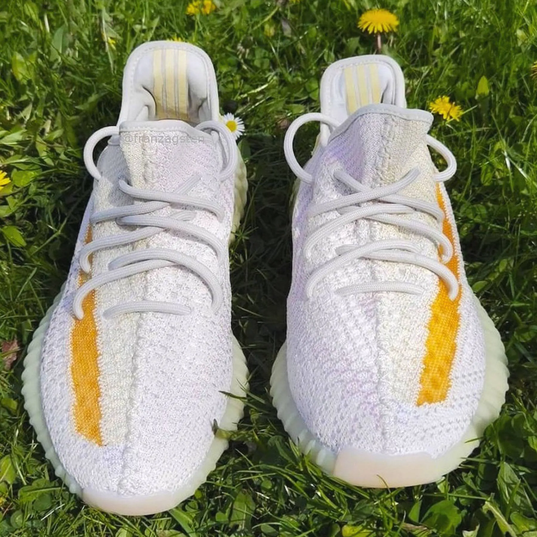 adidas Yeezy Boost 350 V2 'Light'