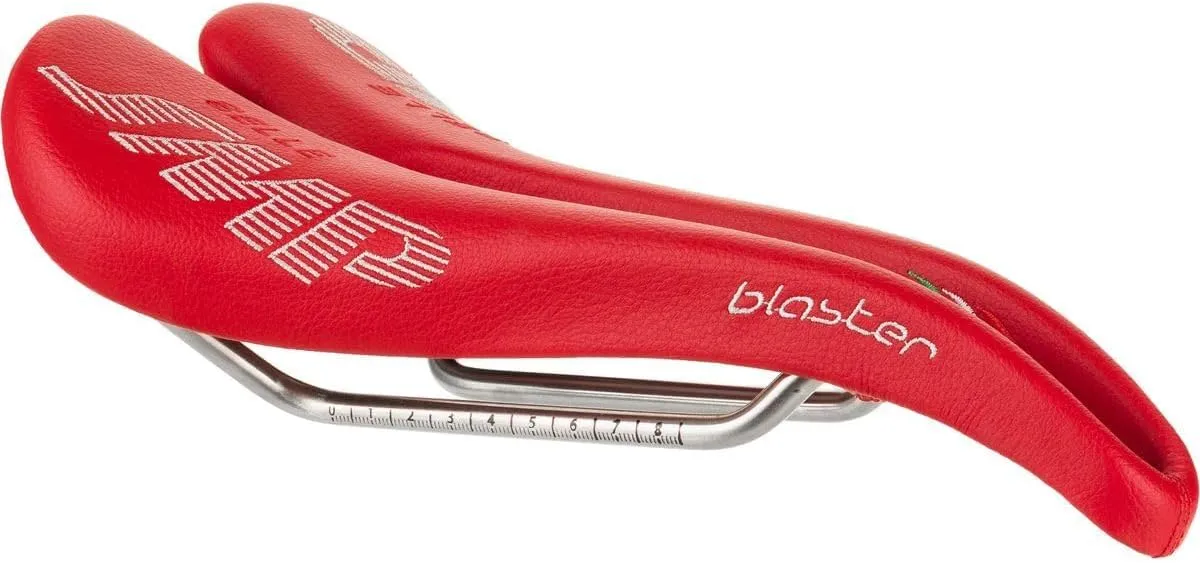 Blaster Saddle Red, 131Mm