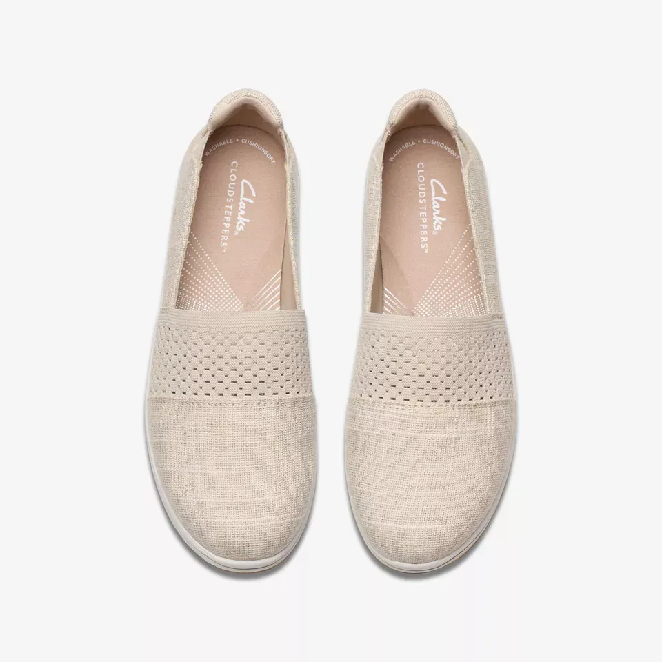 Clarks Women's Breeze Vibe Natural Interest 26181897