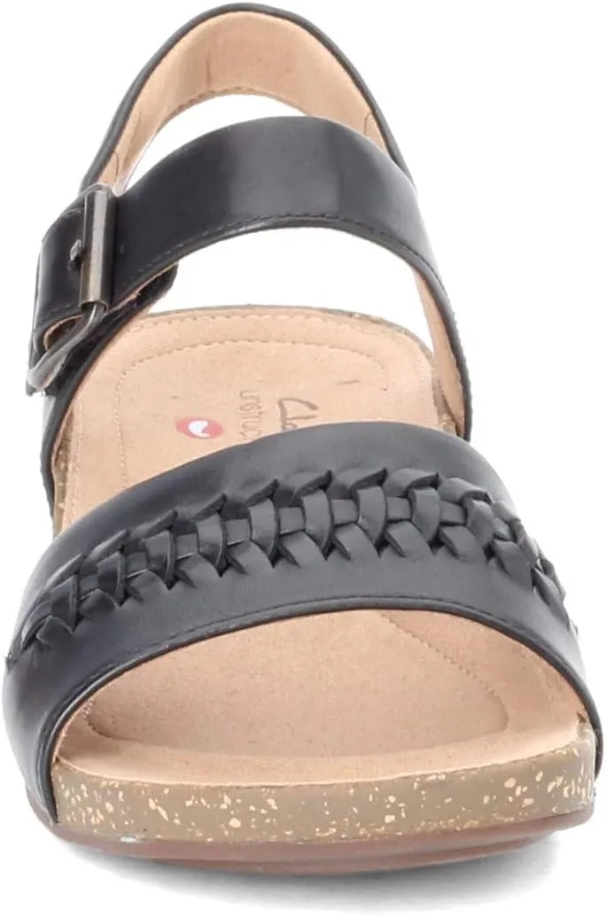 Clarks Women's Un Perri Way Flat Sandal