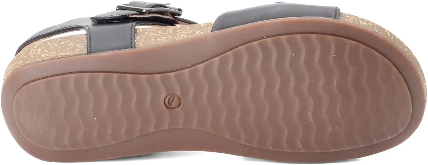 Clarks Women's Un Perri Way Flat Sandal