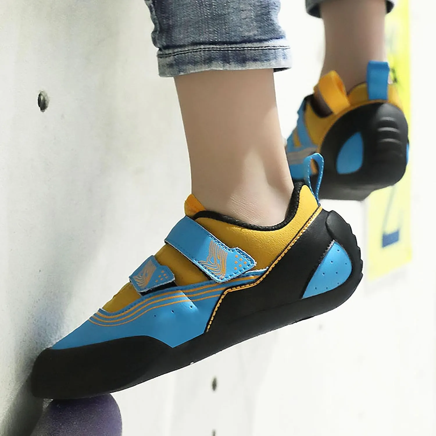 Climbing Shoes Mens Light Anti-Slip Indoor Outdoor Rock Climbing Sneaker for Beginners Professional Climbers
