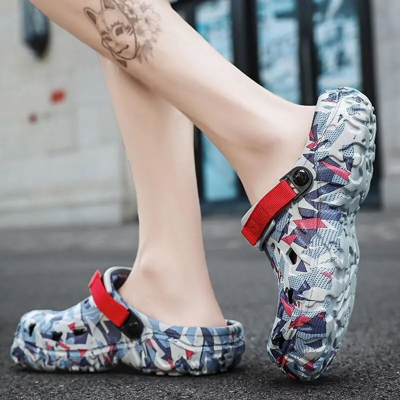 Clogs Mens Garden Shoes Summer Beach Slip Resistant Outdoor Sandals Slip-on Slippers with Adjustable Strap