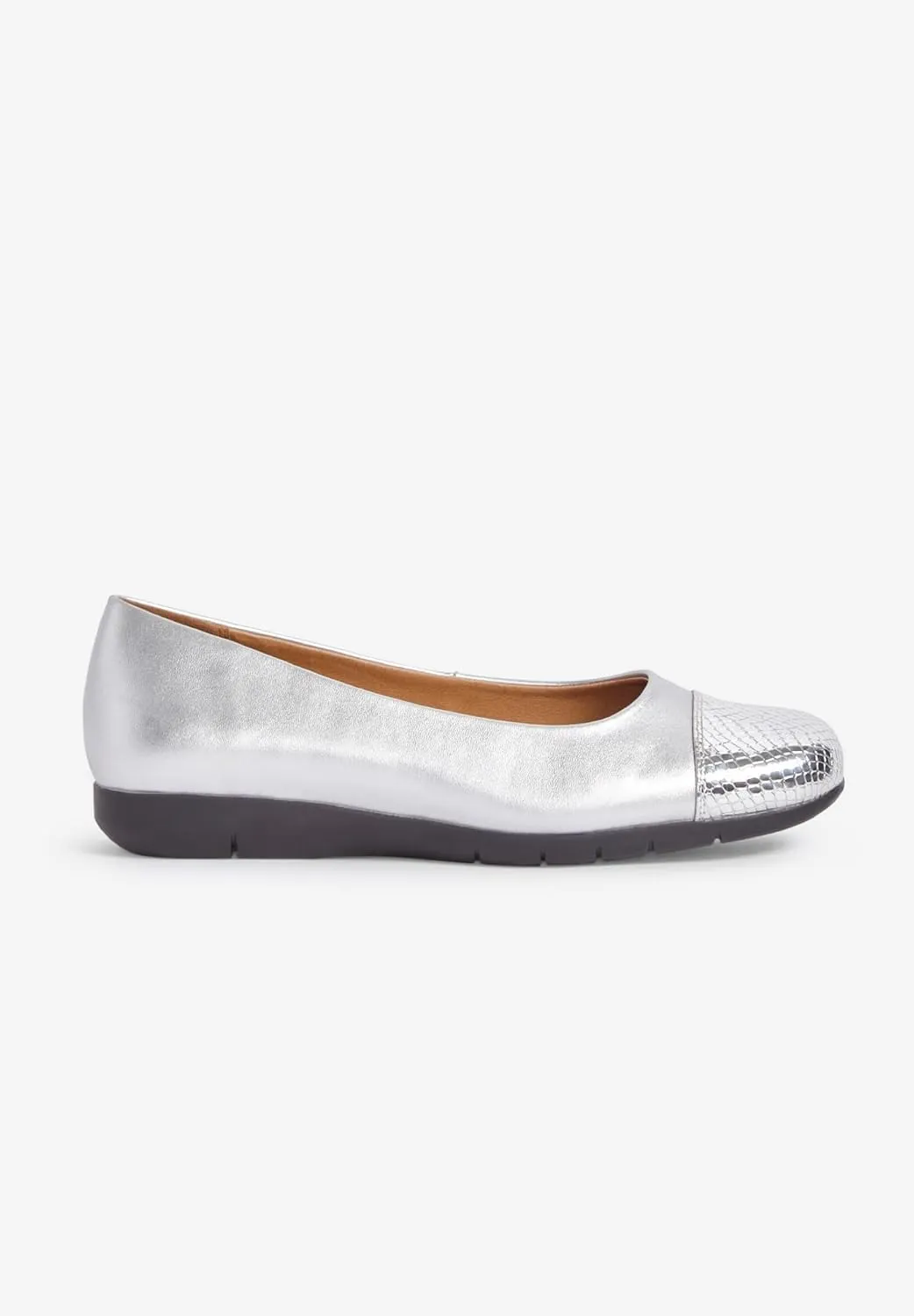 Comfortview Women's Wide Width The Fay Flat