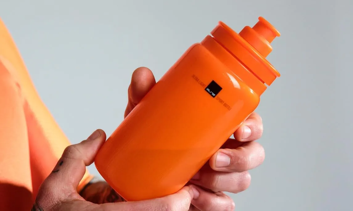 Elite Fly 550ml Water Bottle, Beige with Tex Grip – Ultra-Lightweight and Ergonomic for Cyclist