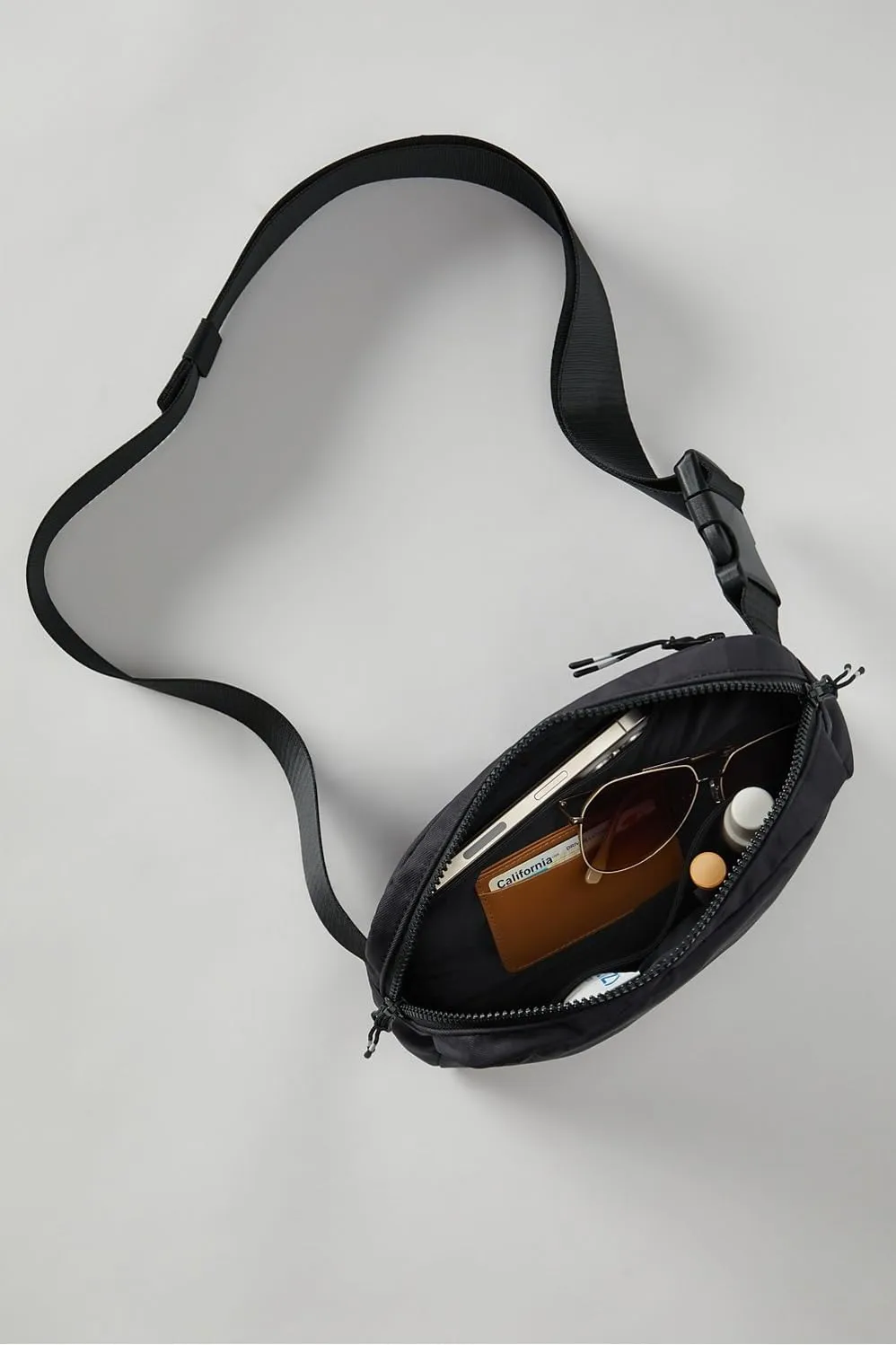 Fabletics The Big Belt Bag, Quick Dry, Zip Pockets, Hidden Pockets, Reflective, Black Tactical Camo, OS