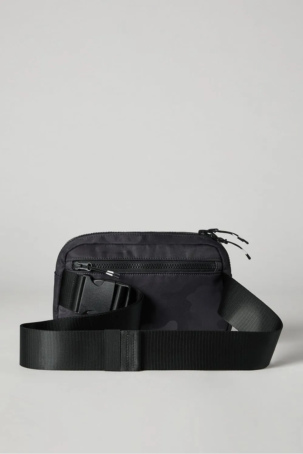 Fabletics The Big Belt Bag, Quick Dry, Zip Pockets, Hidden Pockets, Reflective, Black Tactical Camo, OS