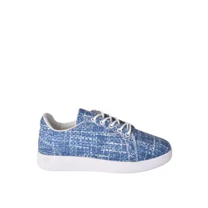 Fashionable Sneaker with Trims
