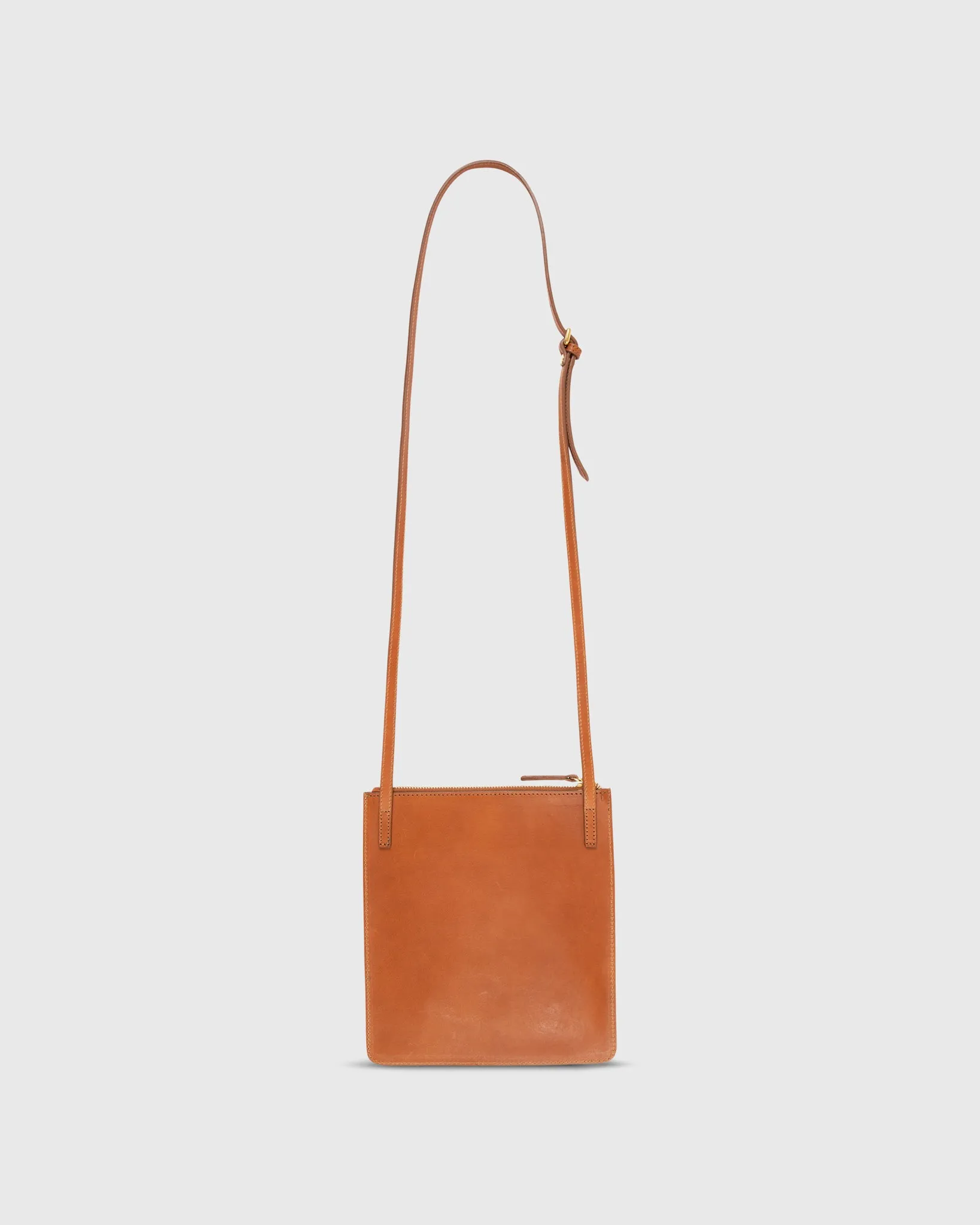 Flat Crossbody Pouch Bag in Natural Leather