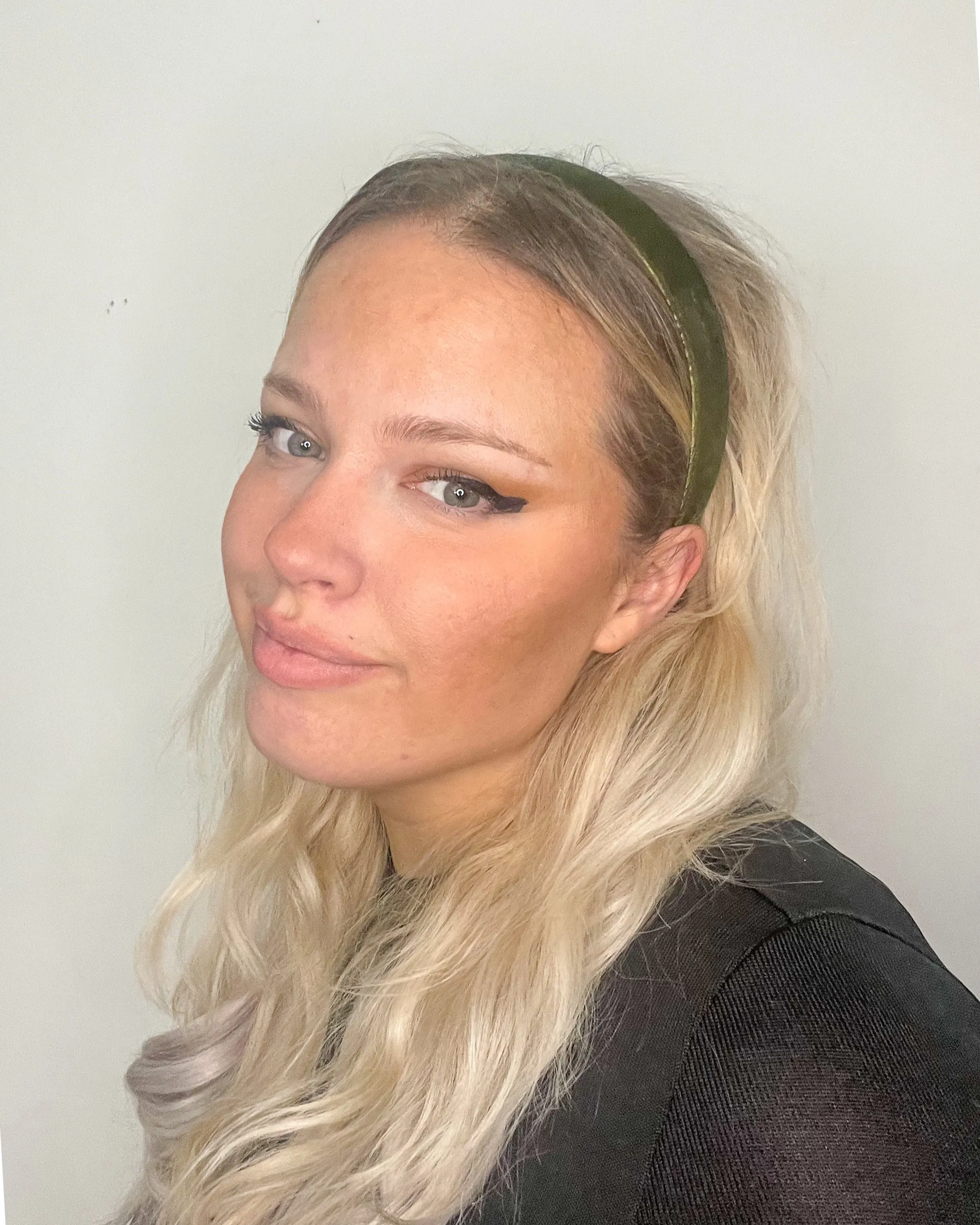 Flat Velvet Headband - Simple And Minimal