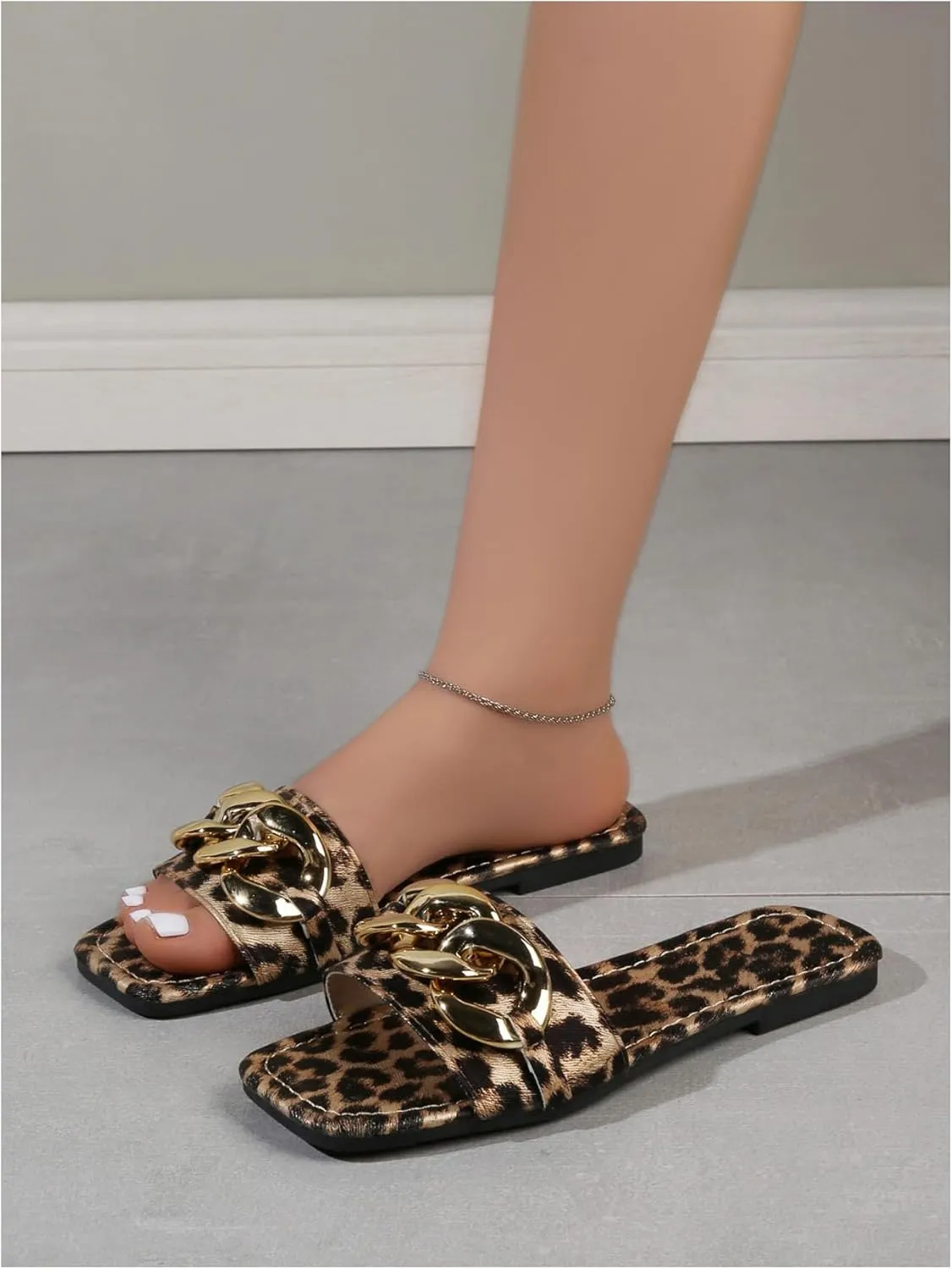 GORGLITTER Women's Leopard Cheetah Slide Sandals Y2K Chain Square Open Toe Slip On Flat Sandal