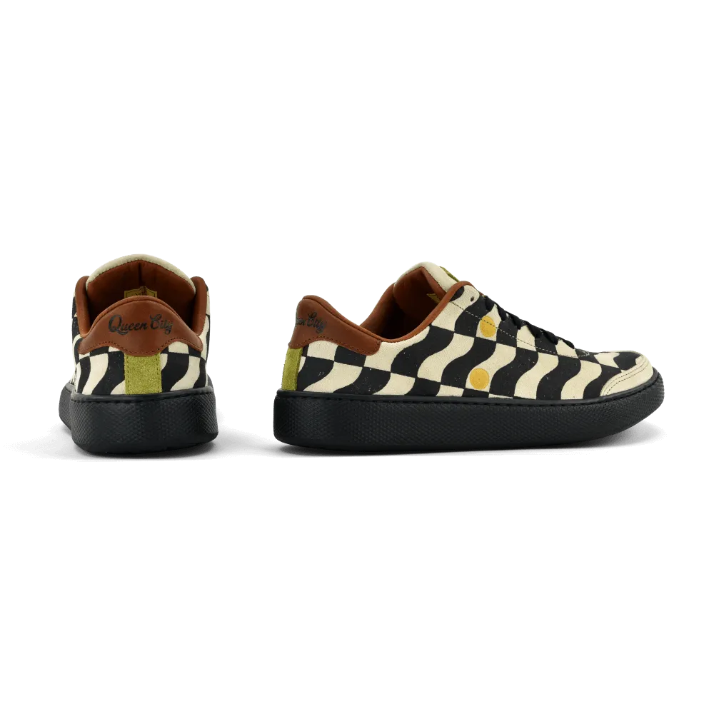 Hardwick x Beenanza 001 - Black