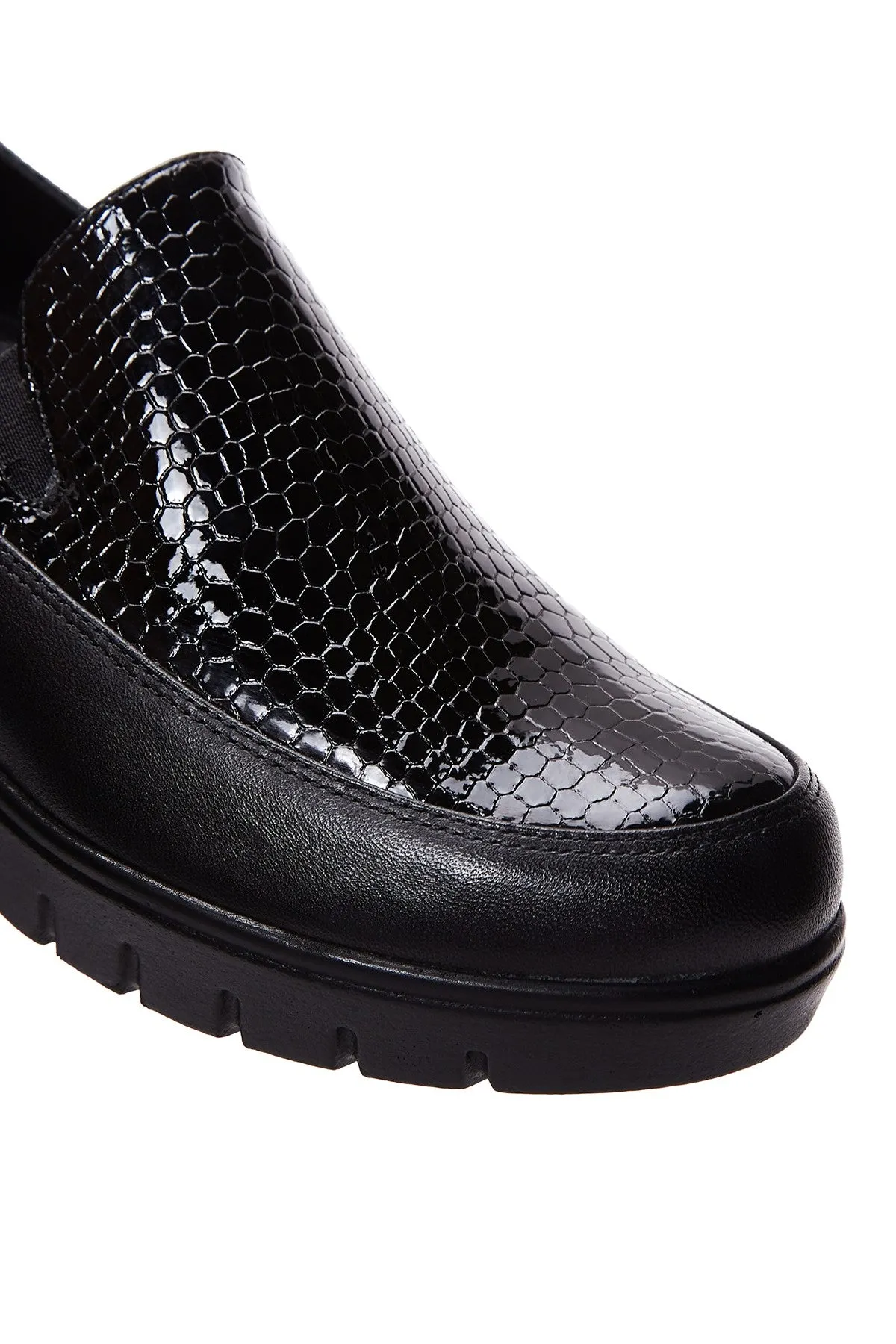 Kadın Siyah Deri Dolgu Topuklu Loafer