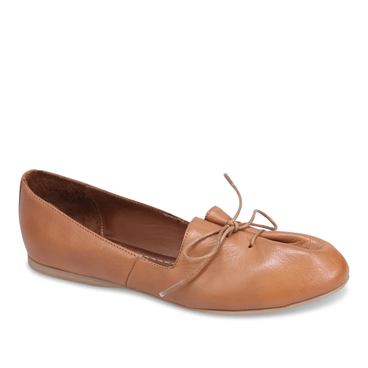 Kia Lace Up Flat