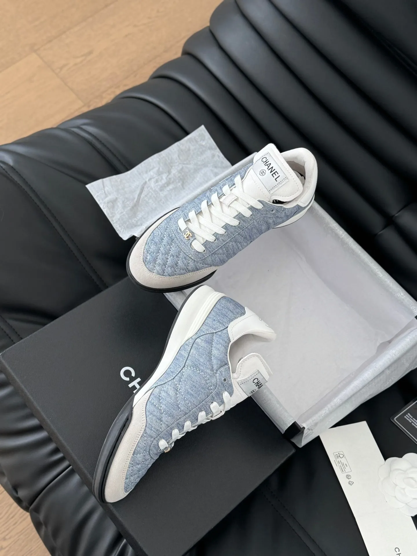 MIX EMBROIDERED CHANEL LIGHT LAMBSKIN WHITE SNEAKER Premium IN BLUE Compact