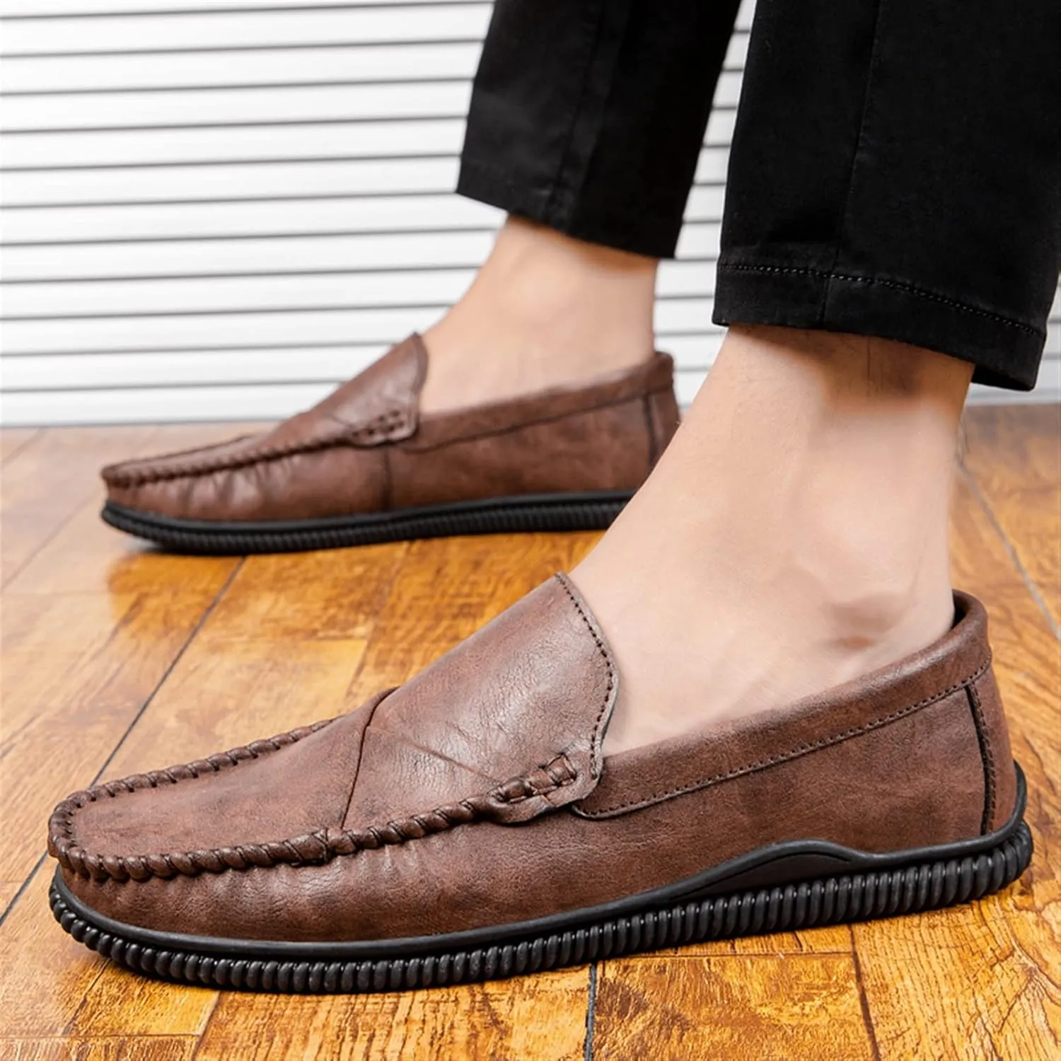 New Men's Loafers Shoes Vegan Leather Stitching Details Round Toe Flat Heel Comfortable Flexible Walking Outdoor Slip-on