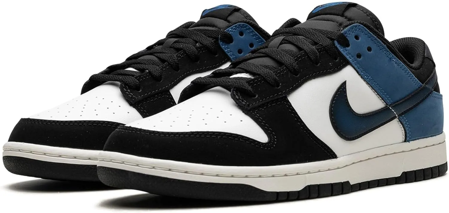 Nike Men's Sneaker