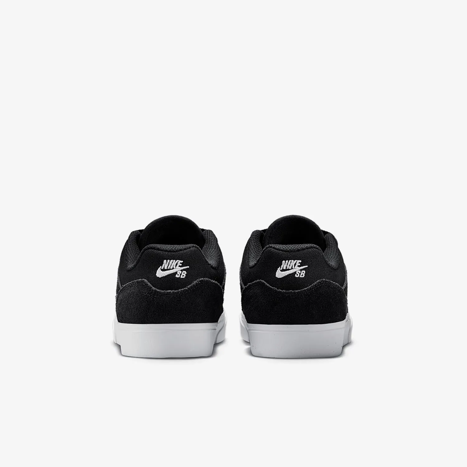 Nike SB Malor Big Kids' Skate Shoes (HF1205-001, Black/Black/White/White)