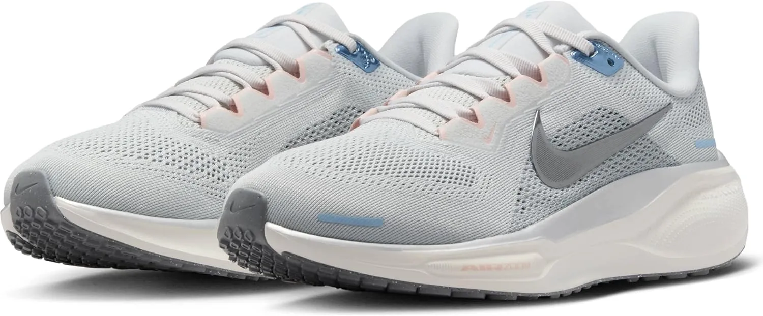 Nike Women's Pegasus 41 Sneaker