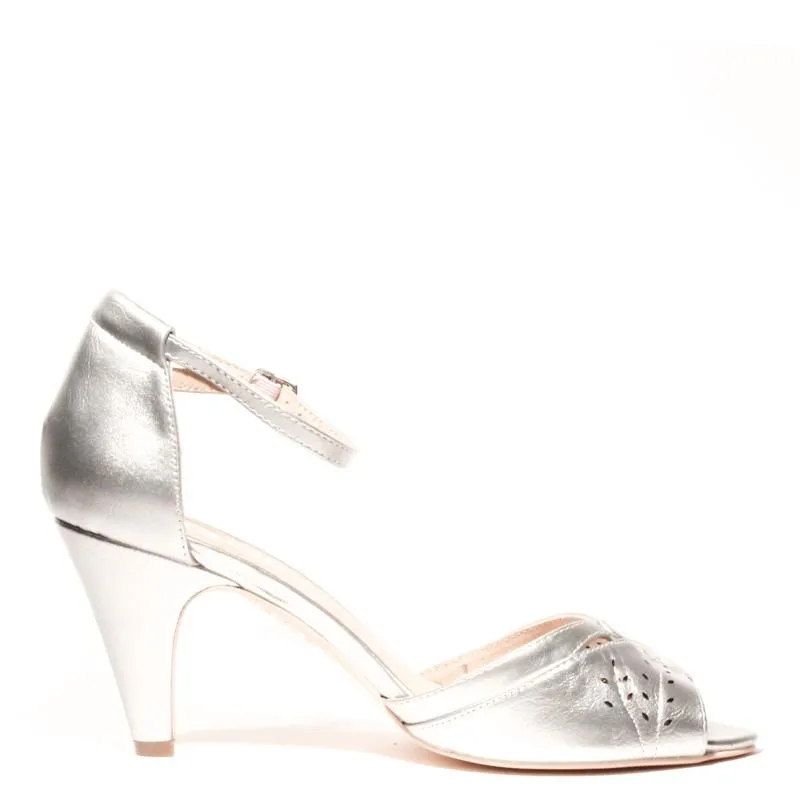 Pandora Retro Heels