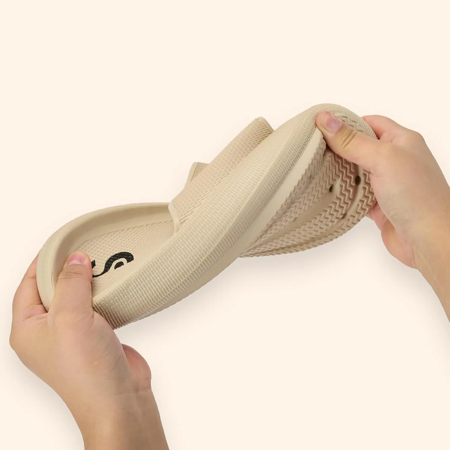 Pillow Slippers for Womens House Slides Sandals Cushioned Thick Sole Cloud Slippers Easy to Clean Quick Dry Shower Shoes