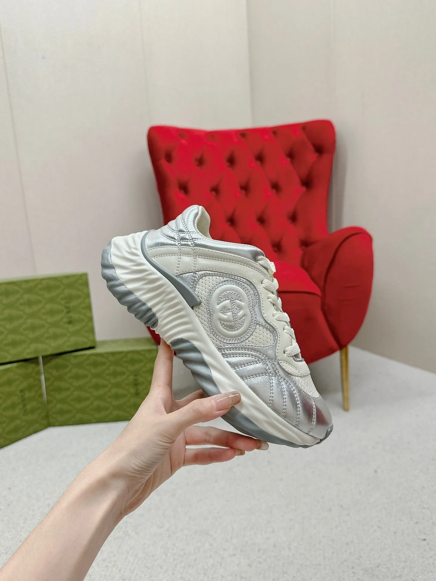 Secure checkout LIGHT GG RIPPLE SILVER Customer satisfaction Gucci LAMBSKIN TRAINER