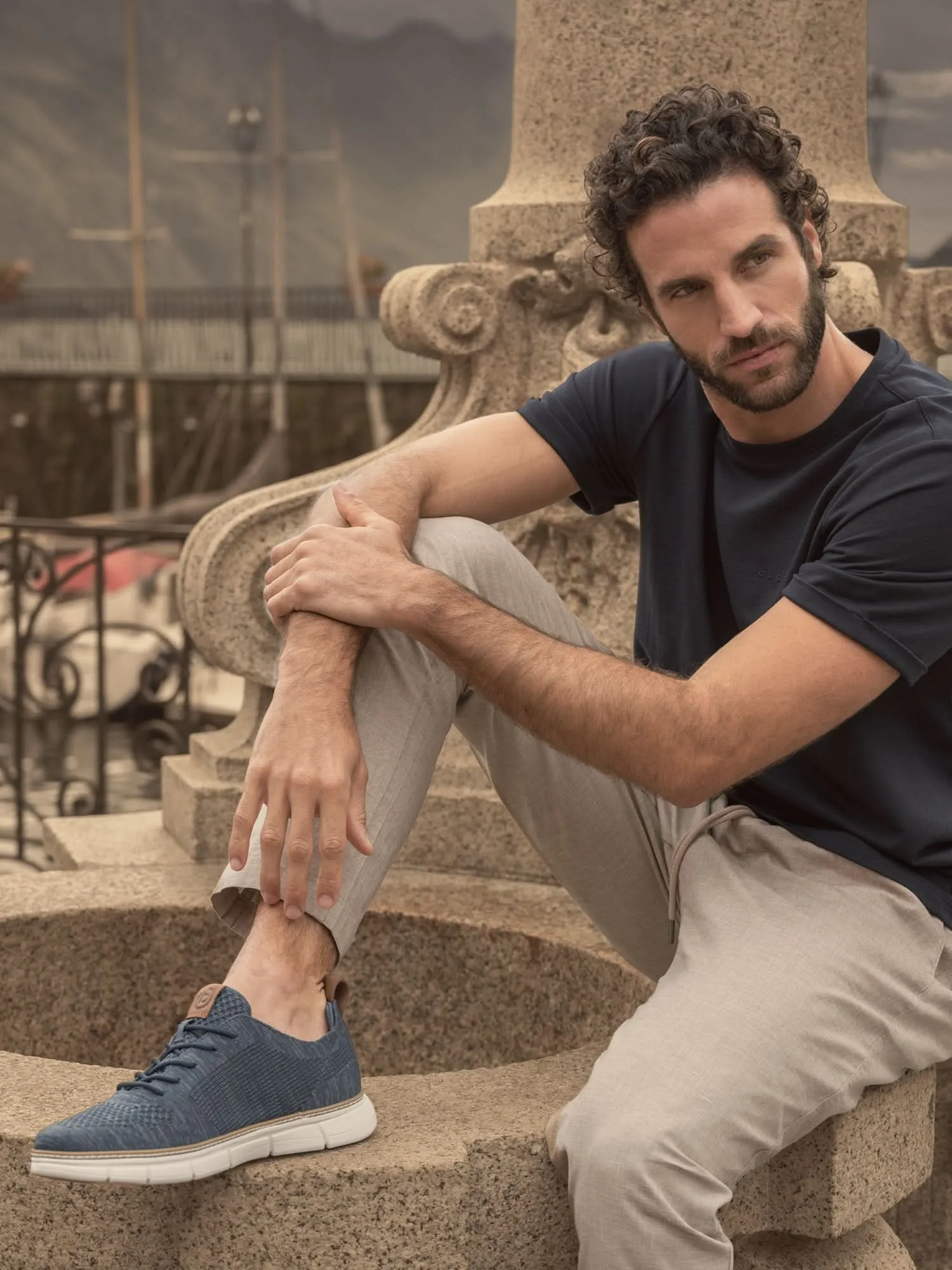 Sneaker blau
