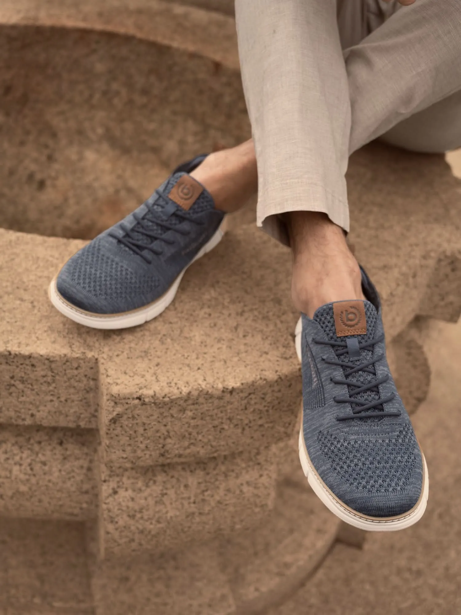 Sneaker blau
