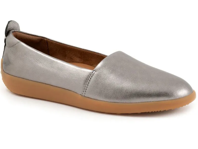 Softwalk Deva - Womens Flat