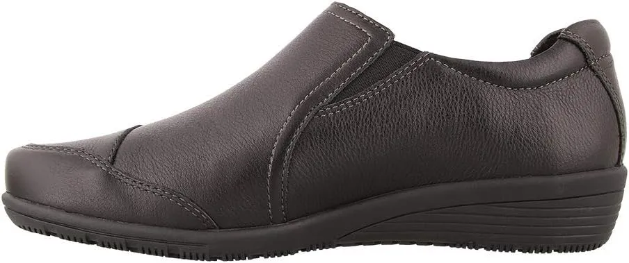 Taos Footwear Women's Character Flat