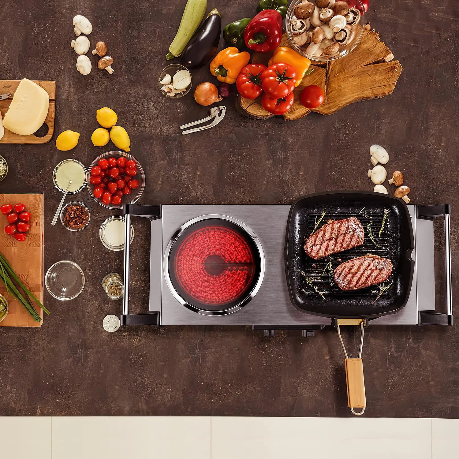 Techwood Electric Stove, Double Infrared Ceramic Hot Plate for Cooking, Two Control Cooktop Burner, Portable Anti-scald handles Suitable for Office/Home/Camp Use, 1800W Compatible for All Cookwares
