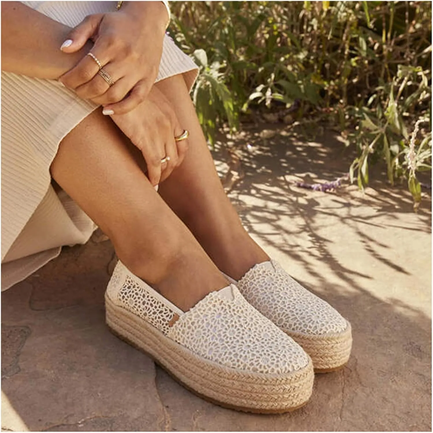 TOMS Women's, Valencia Slip-On