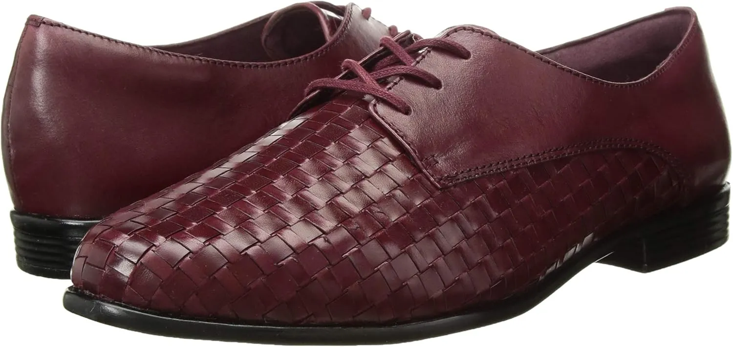 Trotters Women's Lizzie Oxford Flat