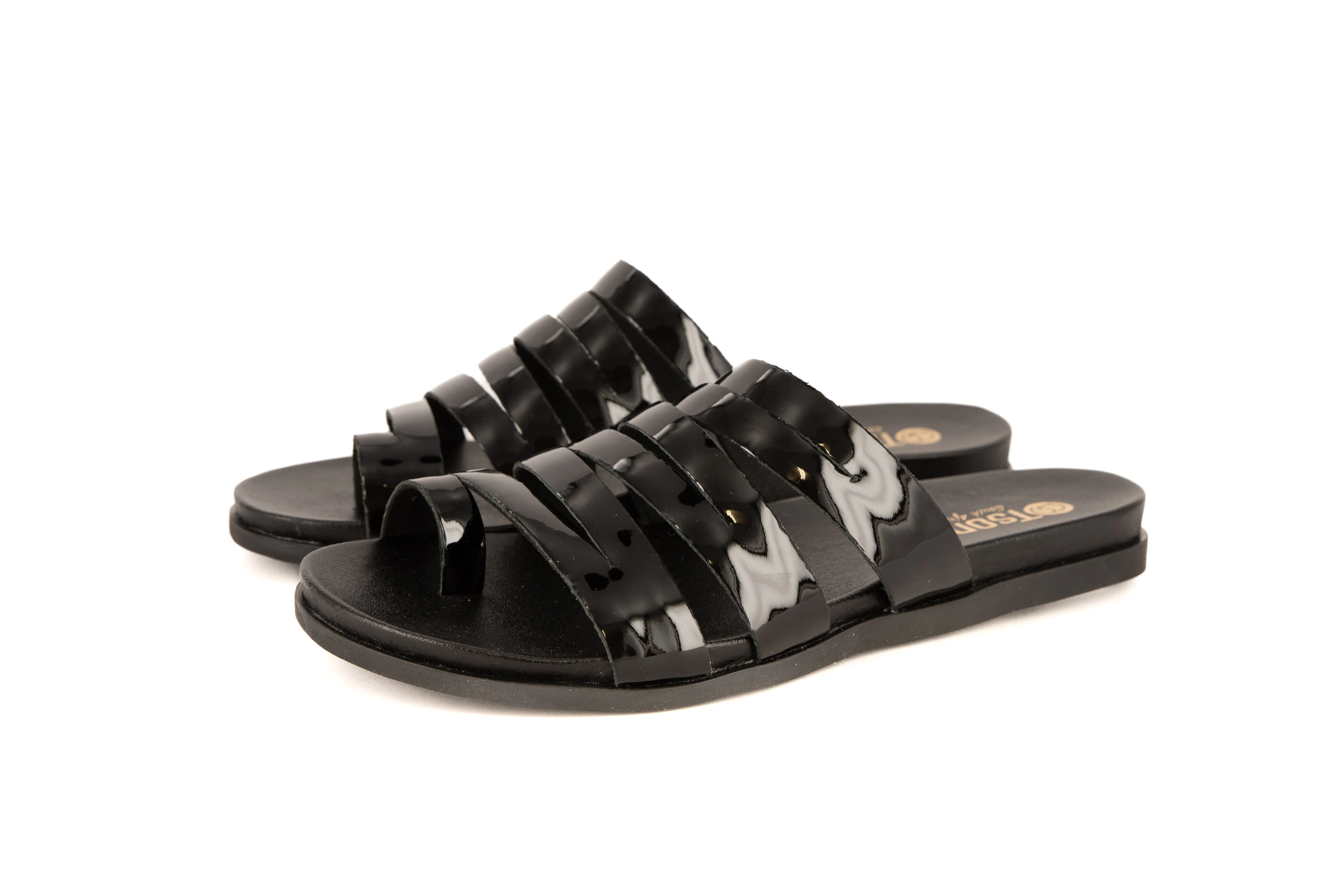Umyeko - Black Patent
