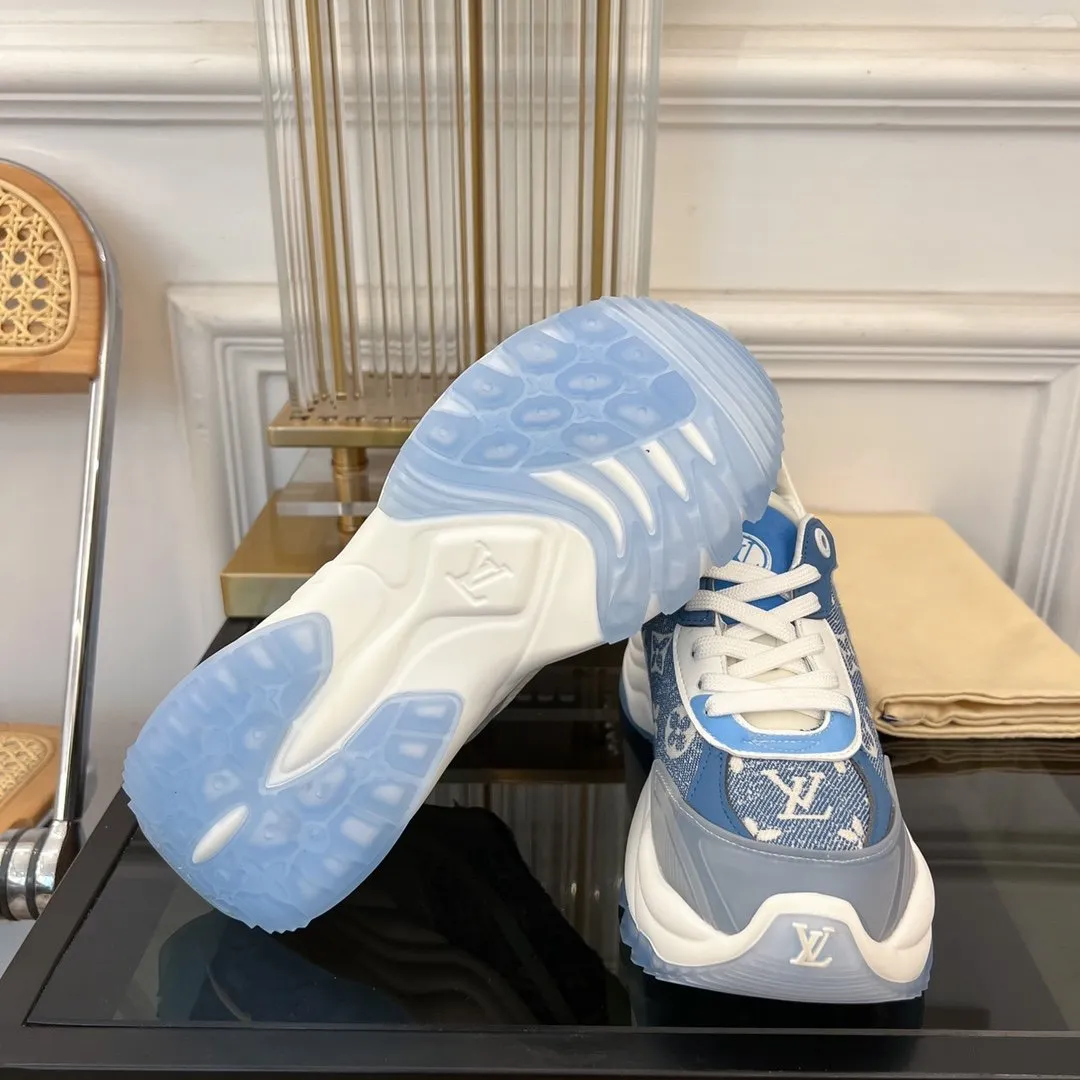 Vuitton RUN LIGHT SNEAKER Dedicated support 55 Full range Louis BLUE