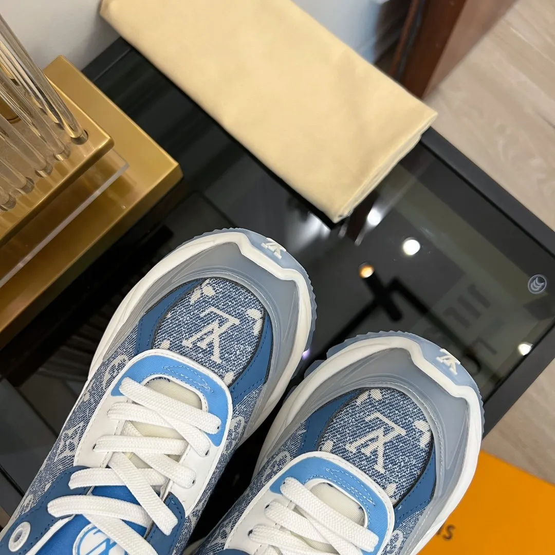 Vuitton RUN LIGHT SNEAKER Dedicated support 55 Full range Louis BLUE